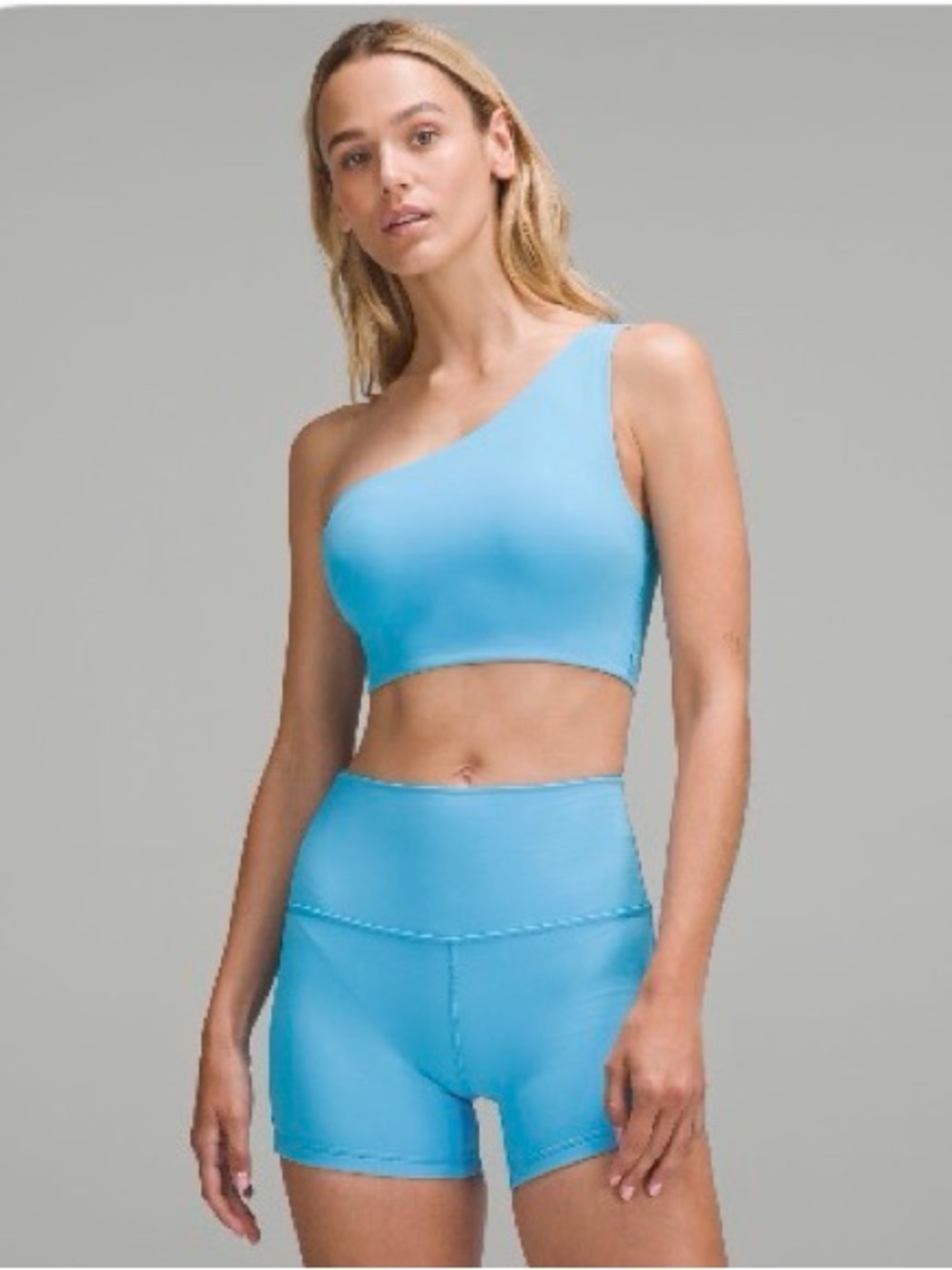 Lululemon Bend  This One-Shoulder Bra
*Light Support, A-C Cups in S/M